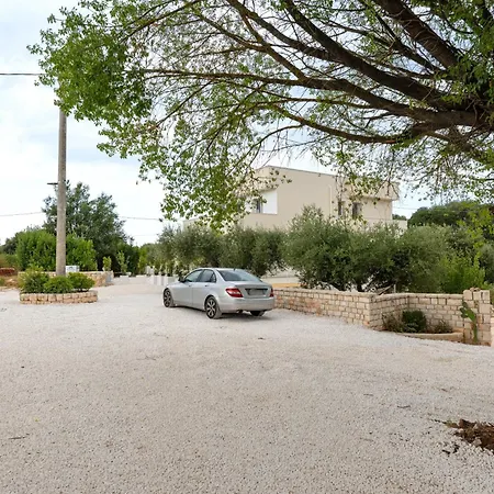Villa Helianthus *