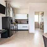 Helianthus Villa *