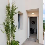 Villa Helianthus *
