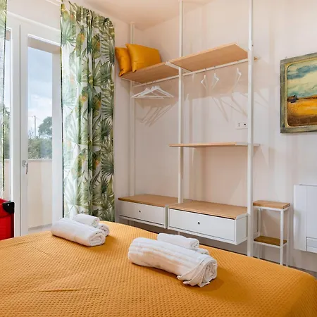 Helianthus 别墅 奇斯泰尼诺